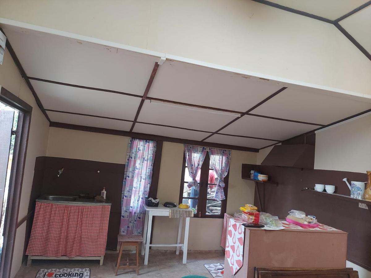 Giftland Homestay Аиджал Экстерьер фото