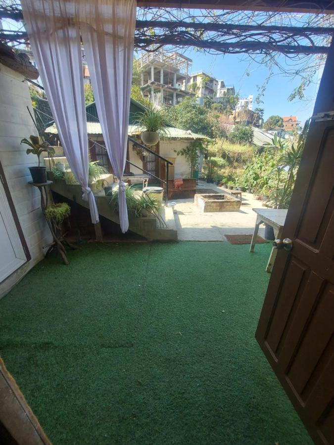 Giftland Homestay Аиджал Экстерьер фото