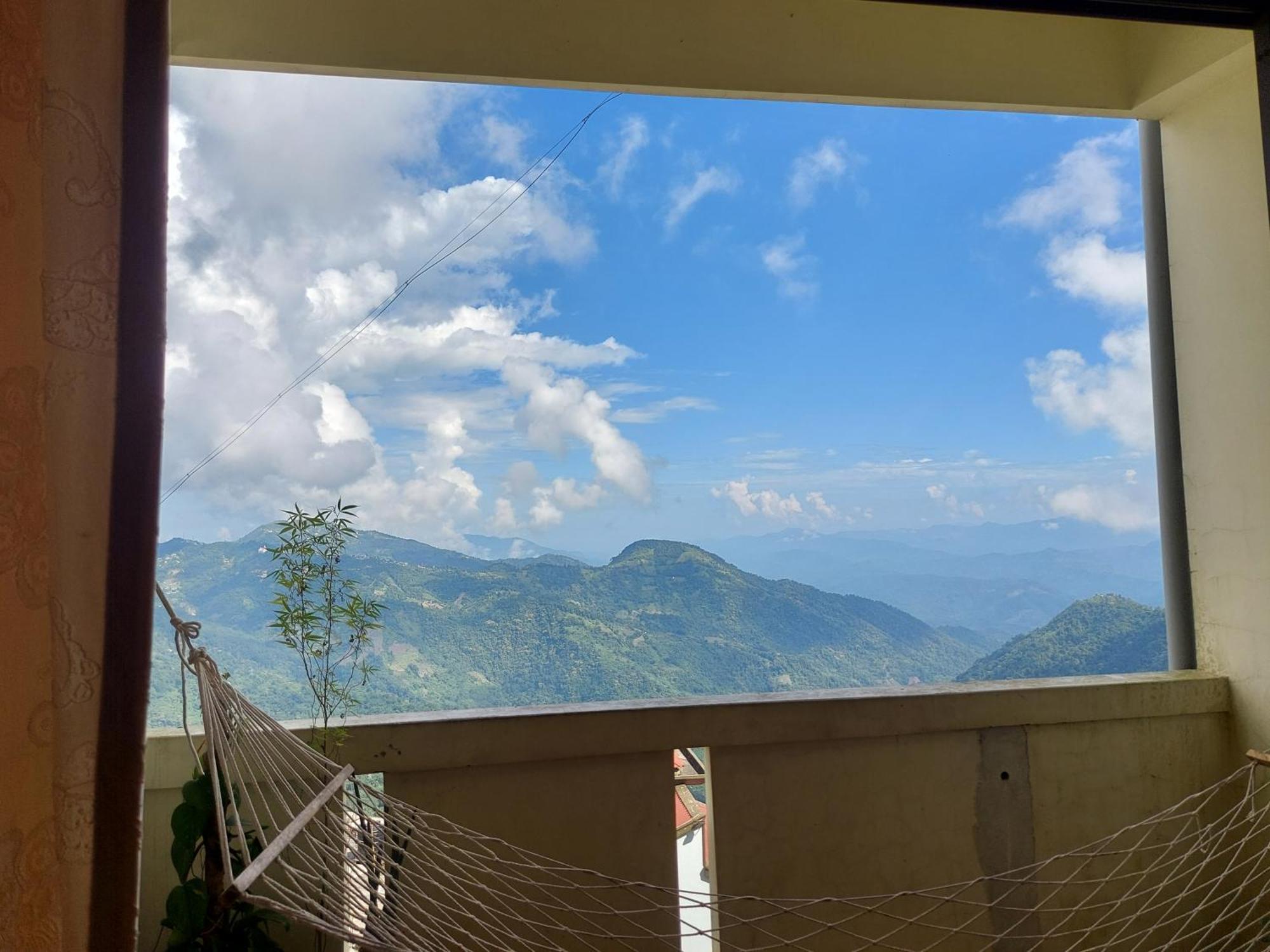 Giftland Homestay Аиджал Экстерьер фото